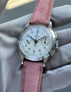 Vintage Universal Genève Compur Caliber 285 Chronograph