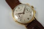 Universal Geneve 18k Gold Chronograph Monopusher Watch