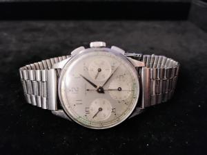 1940s Universal Genève Compax Flyback Chronograph Watch