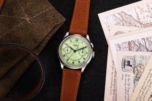 Vulcain Heritage Green 39mm Monopusher Chronograph