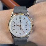 Universal Geneve 18k Gold Monopusher Chronograph 34mm