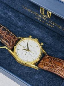 Universal Geneve Compax 18K Yellow Gold Chronograph 184.440 Box & Papers 
