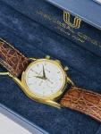 Universal Geneve Compax 18K Yellow Gold Chronograph 184.440 Box & Papers 