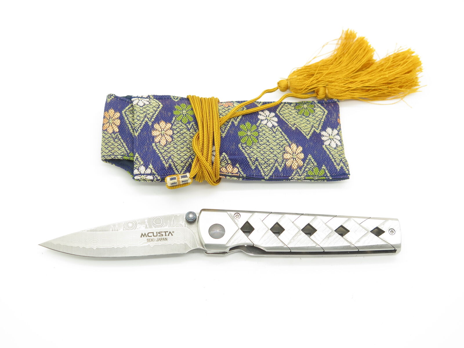 Yoroi MC-37D VG-10 Damascus Folding Knife
