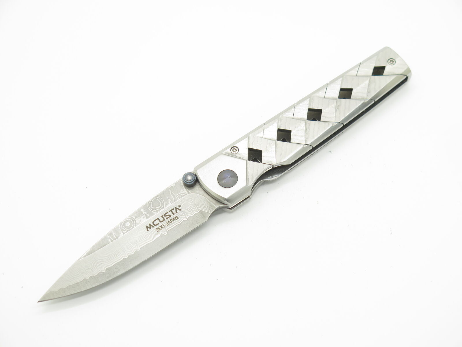Yoroi MC-37D VG-10 Damascus Folding Knife