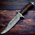 REG-734, Handmade Damascus Steel 13.5 Inches Hunting Knife - Rose Wood/Leather Handle