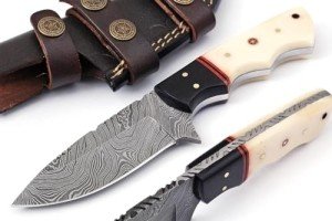 Tennessee Leather Best Merchants Knives Custom Handmade Hunting Knife Damascus Steel Survival Knife 8'' Overall Horn And Bone Handle With Sheath BM003 Horn And Bone