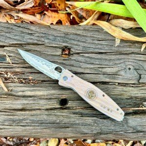 Mcusta Knives- Sengoku Uesugi Kenshin Samurai White Micarta MC-185G