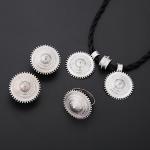 Gold Plated Inukshuk Statue - Wedding Engagement Set