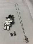 Inukshuk Necklace and Earrings Set with Container