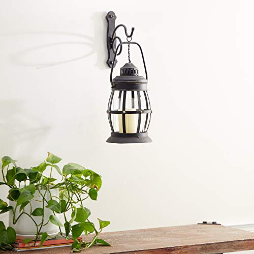 Metal Pillar Wall Sconce in Lantern Style