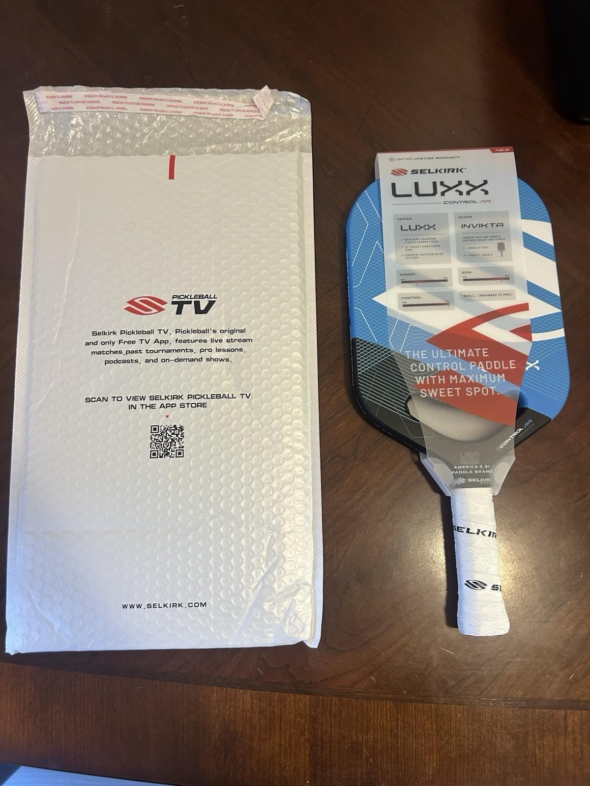 Selkirk LUXX Control Air Invikta Paddle - Blue