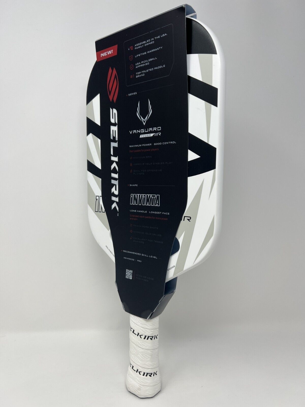 Selkirk Midweight Black/White Air Invikta Pickleball Paddle