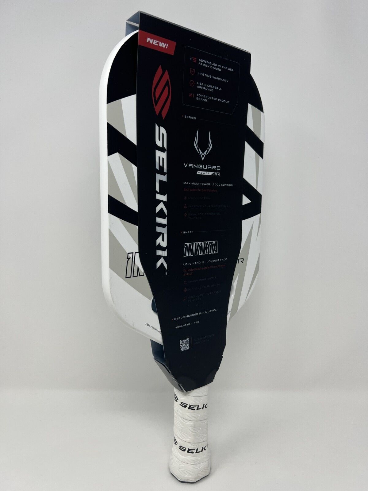 Selkirk Midweight Black/White Air Invikta Pickleball Paddle