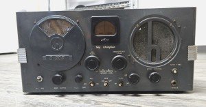 Hallicrafters S-20R Sky Champion Communications Receiver
