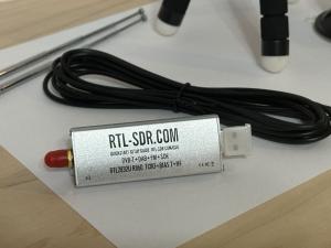 RTL-SDR Blog V3 R860 Software Defined Radio Dongle, antenna (2),  and Tripod Kit