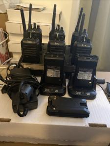Icom Desktop 6 Port Multi-Charger Unit w/6 Hand-held Radios - 2 Ext Chargers Lot
