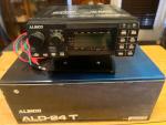 ALINCO ALD-24T Dual BandVHF/UHF Ham Transceiver w/Box&mounting bracket Powers On