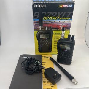 Uniden BC72XLT Handheld 100 Channel Radio Scanner NASCAR Compact