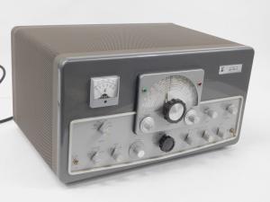 Johnson Viking Valiant II Vintage Ham Radio Transmitter (beautifully restored)