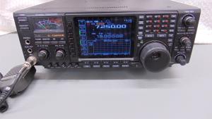 Icom IC-756PROIII HF-6M Ham Transceiver with AutoTuner Mic Manual NICE