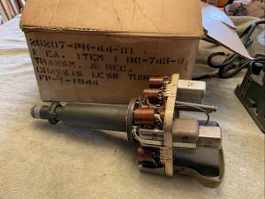 NOS Military Radio WWII BC-745 Pogo Stick Signal Corps Chassi 
