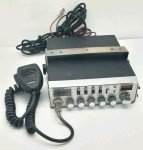 USED RADIO SHACK Brand CB Radio Transceiver model TRC-447 & Microphone Working