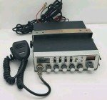 USED RADIO SHACK Brand CB Radio Transceiver model TRC-447 & Microphone Working