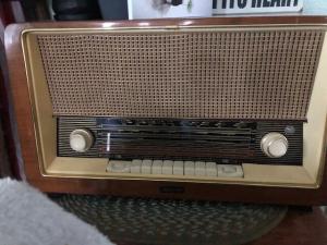 VINTAGE DELMONICO PB-742 SHORT WAVE RADIO AM FM PHONO TAPE
