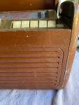 Vintage 1946 General Electric GE Radio 260 Portable Tube AM Short Wave Untested