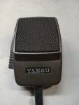 Yaesu FT-767GX HF amateur radio transceiver with built in power supply and mic
