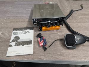 Cobra 29 LX Professional CB Radio Selectable 4-Color LCD Auto-Scan