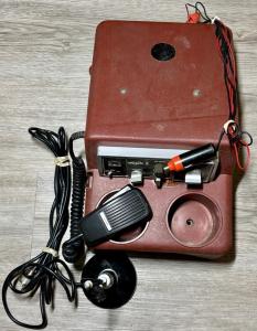 Hy-Gain II CB Radio in Vintage Car Truck Center Console Untested