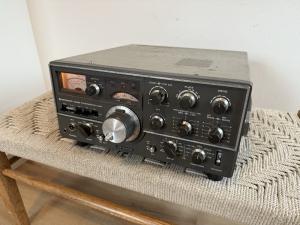 🍊Vintage 1970s Kenwood TS-520S Amateur HAM Radio Transceiver | POWERS ON!