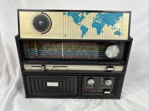 VINTAGE CRAFTSMAN RARE RADIO NR-39F2 CB SHORTWAVE PORTABLE RADIO AM/FM Air PSB