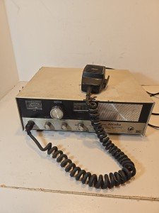 Realistic Navaho TRC-30A AM 23-Channel CB Radio Base Station Transceiver Unteste
