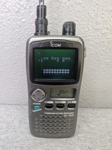 ICOM IC-R3 Handheld Wideband Communications Receiver .495 to 2450 MHz
