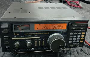 ICOM R7100 RECEIVER 25 Mhz to 2 Ghz