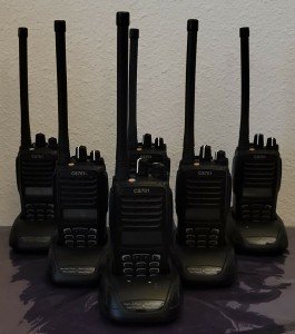 (6) CONNECT SYSTEMS CS701 VHF HANDHELD RADIOS, BATTERIES & CHARGERS TESTED