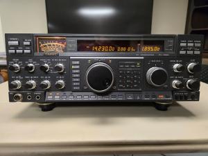 Yaesu FT-1000 200 Watt HF Transceiver