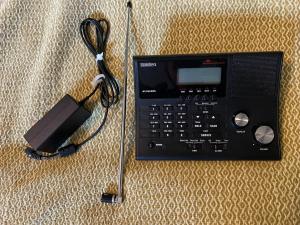 Uniden Bearcat BC365CRS Analog Scanner – Desk Clock / Weather Radio