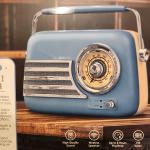 THROWBACK RETRO WIRES SPEAKER BLUETOOTH AND FM RADIO.