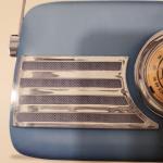 THROWBACK RETRO WIRES SPEAKER BLUETOOTH AND FM RADIO.