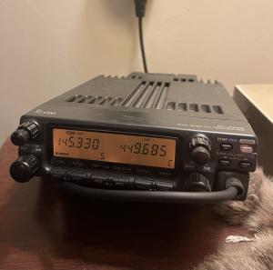 Icom IC-2350H Dual Band FM Ham Radio Transceiver LCD DTMF HM-95 Mic 144/440MHz