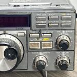 Vintage Yaesu FT-757GX Ham Radio Transceiver W/ Microphone For Parts Or Repair