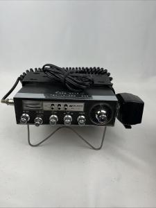 MIDLAND 13-895 23 CHANNEL SSB AM CB 2 WAY TRANSCEIVER 