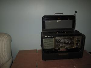 Zenith Trans-Oceanic T600 AM Shortwave Radio Receiver 6A40Z Chasiss Vintage