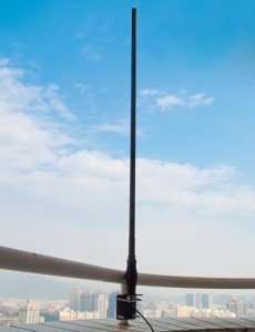 HYSHIKRA GMRS Outdoor Fiberglass Antenna, 462-467Mhz 43.3In Base Antenna with 5Meter(16.4ft) RG58 Coax Cable and L Shape Bracket Spring for Baofeng Kenwood Midland Yaesu Icom Motorola Mobile Radio