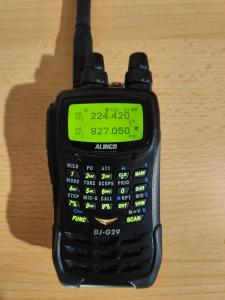 Alinco DJ-G29T 222/902 dual band HT - RARE