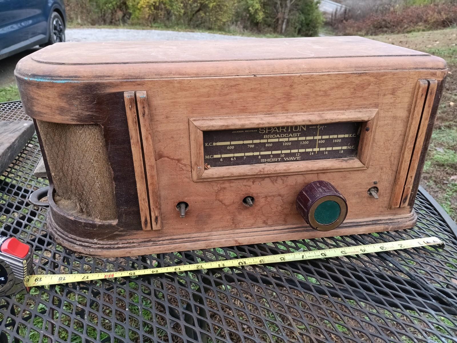 vintage spartan broadcast short wave radio